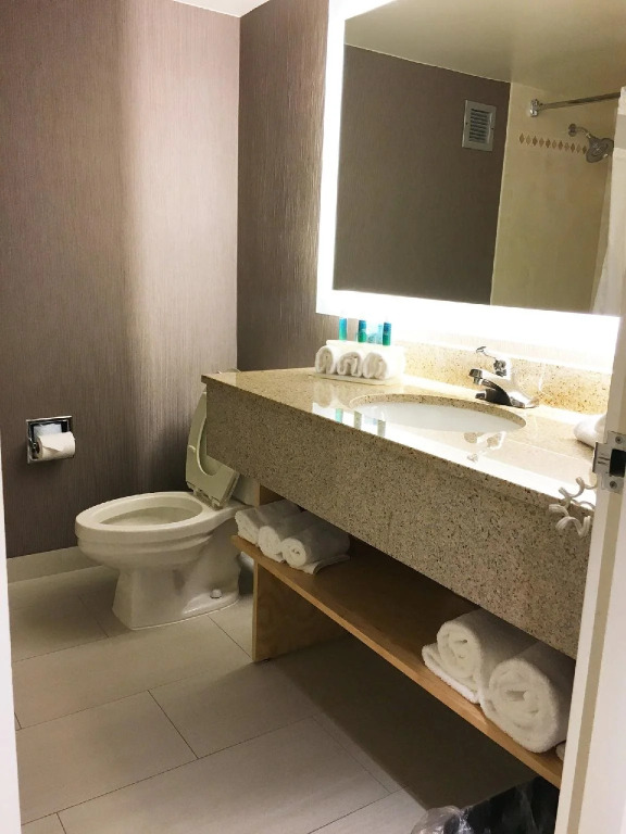 Holiday Inn Express Aberdeen-Chesapeake House by IHG