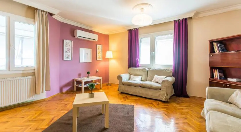 Ada House Bornova 1