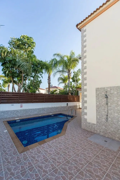 Charming Nissi Suite Whit Sea View
