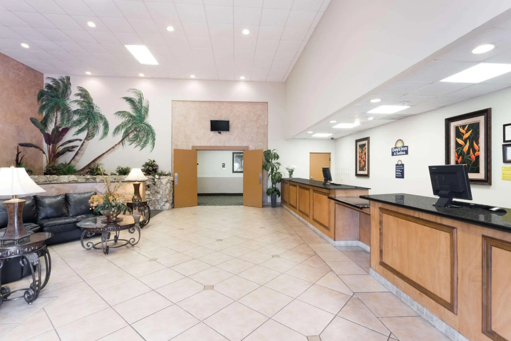 Days Inn & Suites Clermont
