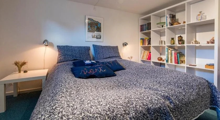 Bed & Bath