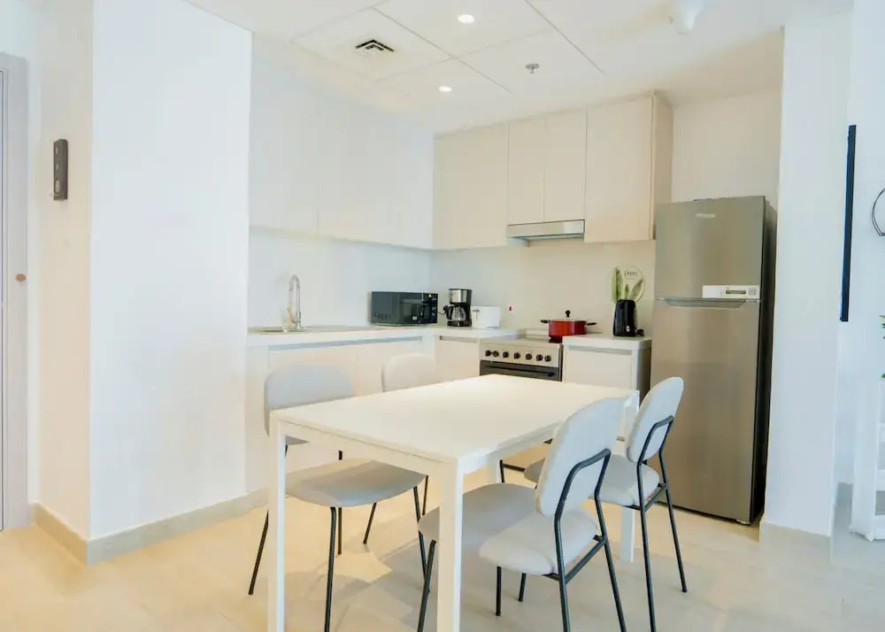 Maison Privee - Modern Yas Island Escape w/ Peaceful Canal Views