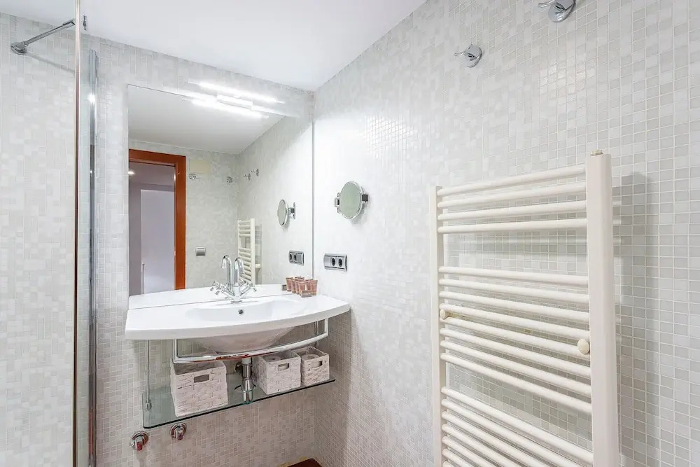Cozy 2BD Duplex With Private Patio Plaza Nueva II Sevilla
