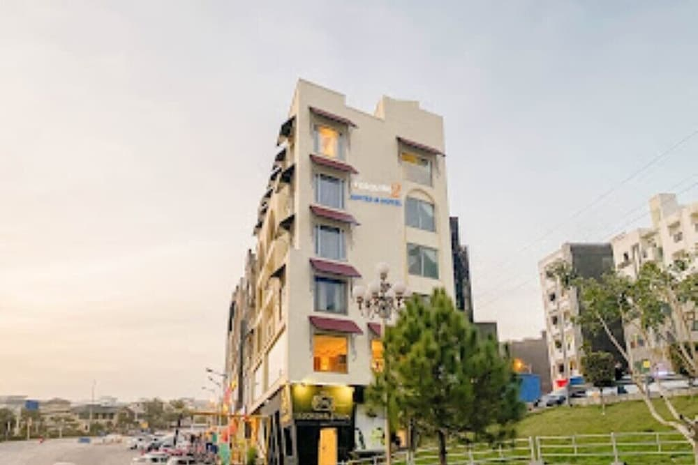 Luxury Guest House in Bahria Town