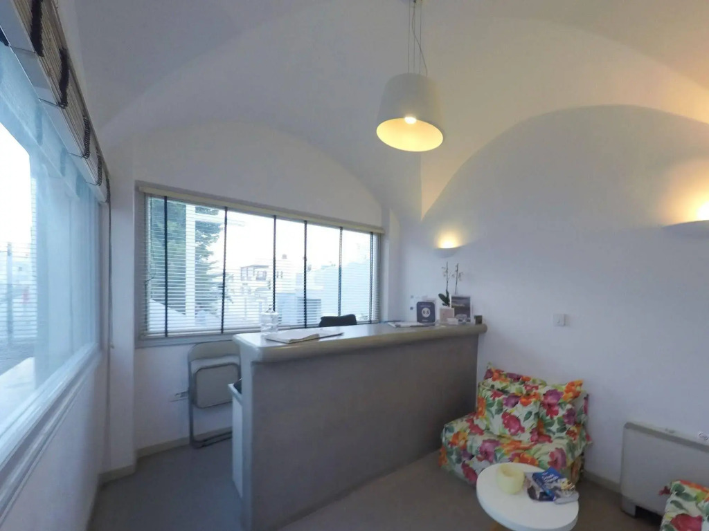 Central Fira Suites