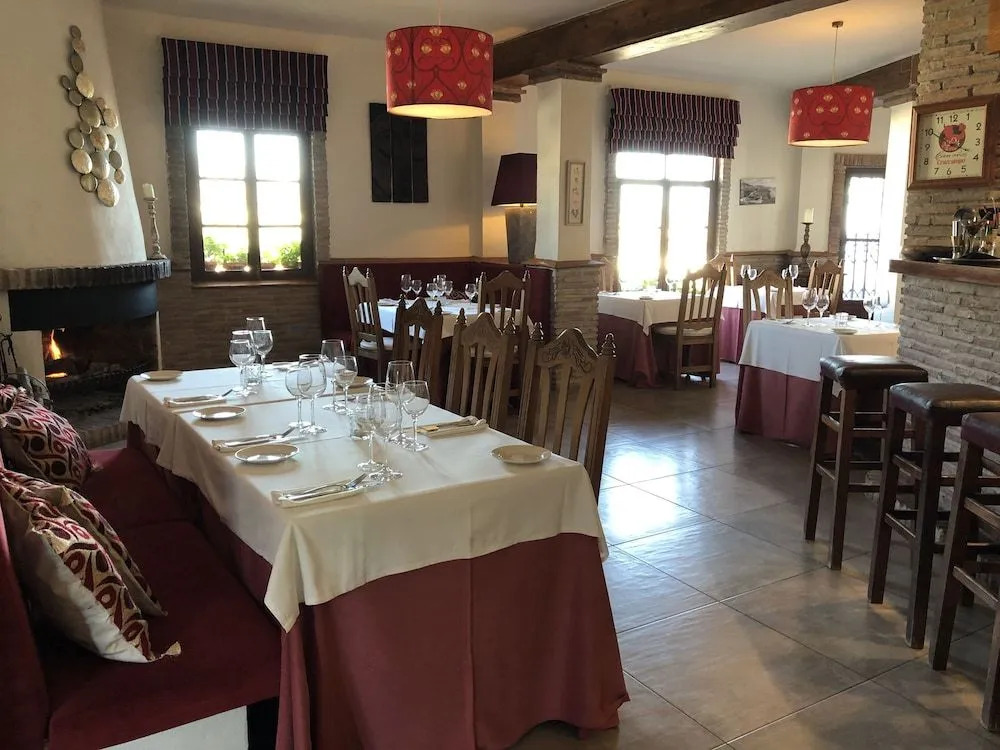 Hostal Avalon