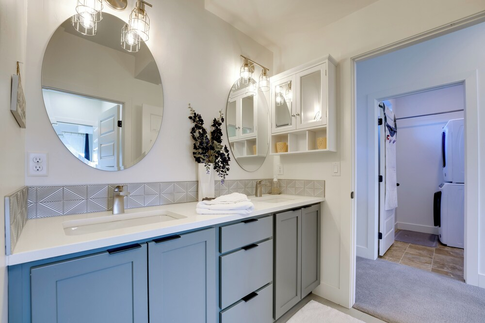 Walk to Main Street! Sleek Grand Junction Stay