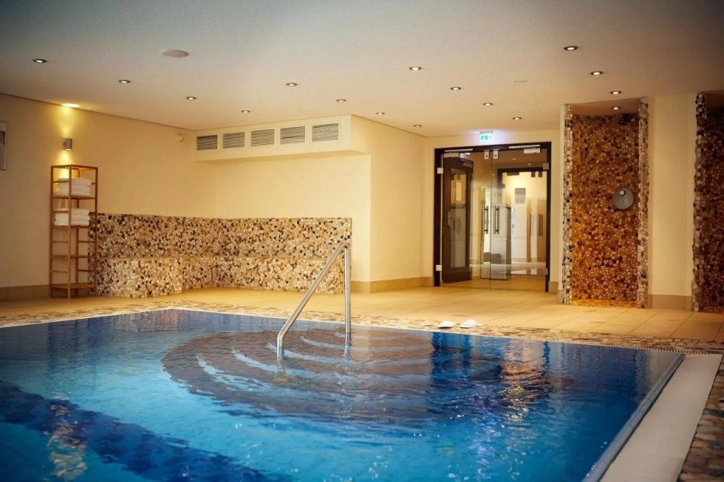 AVITAL Resort