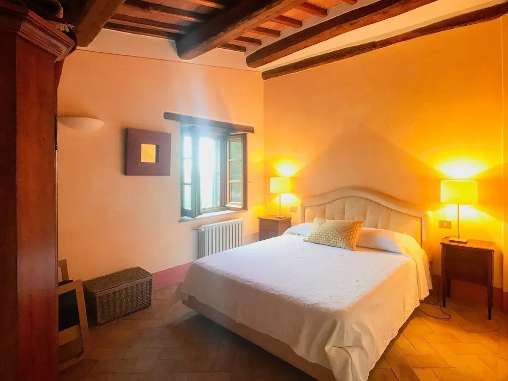 La Terrazza, historic Tuscan stone residence with garden and terrace in Cetona