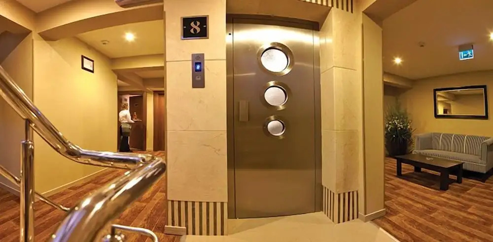 Susuzlu Hotel
