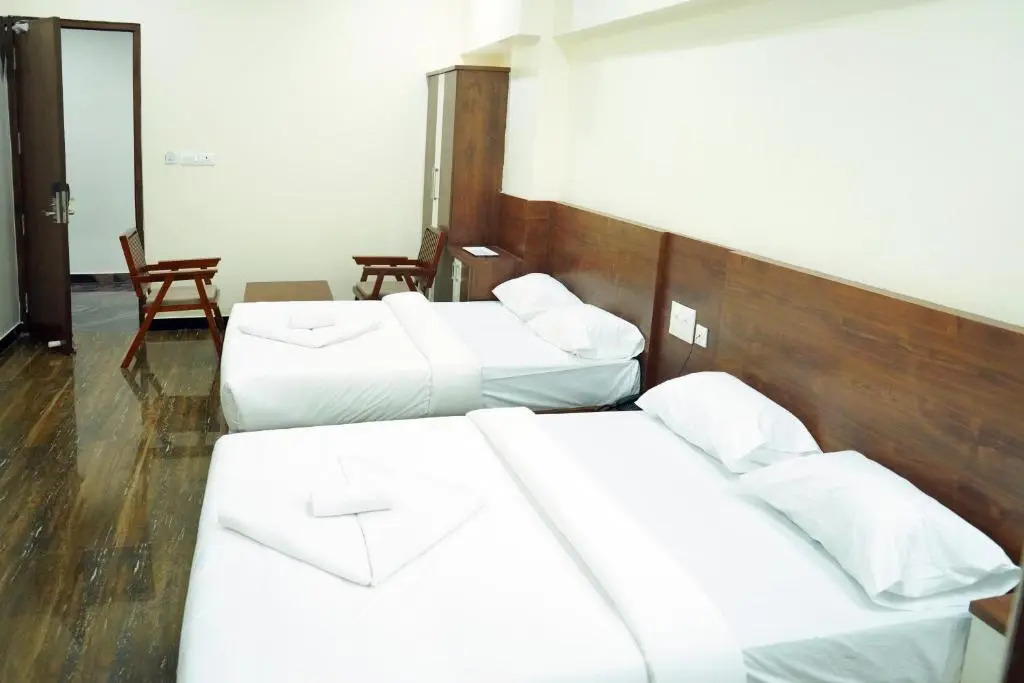 HOTEL NIVETHA INN