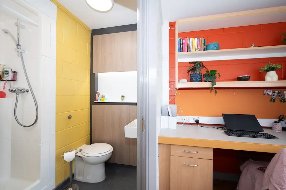 Queens University Belfast - Elms Village - Hostel