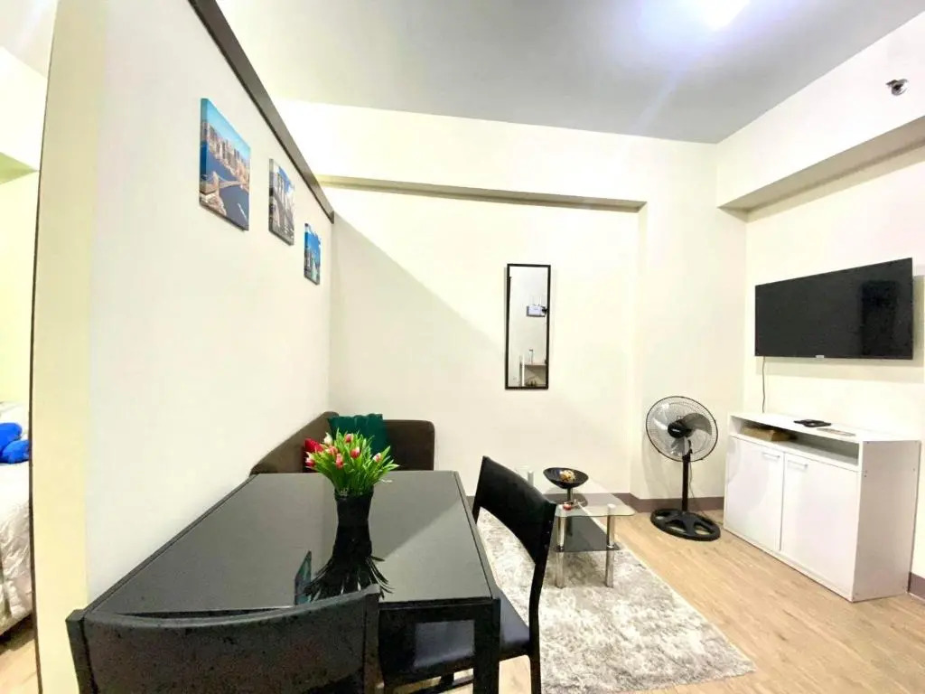 affordable staycation alabang