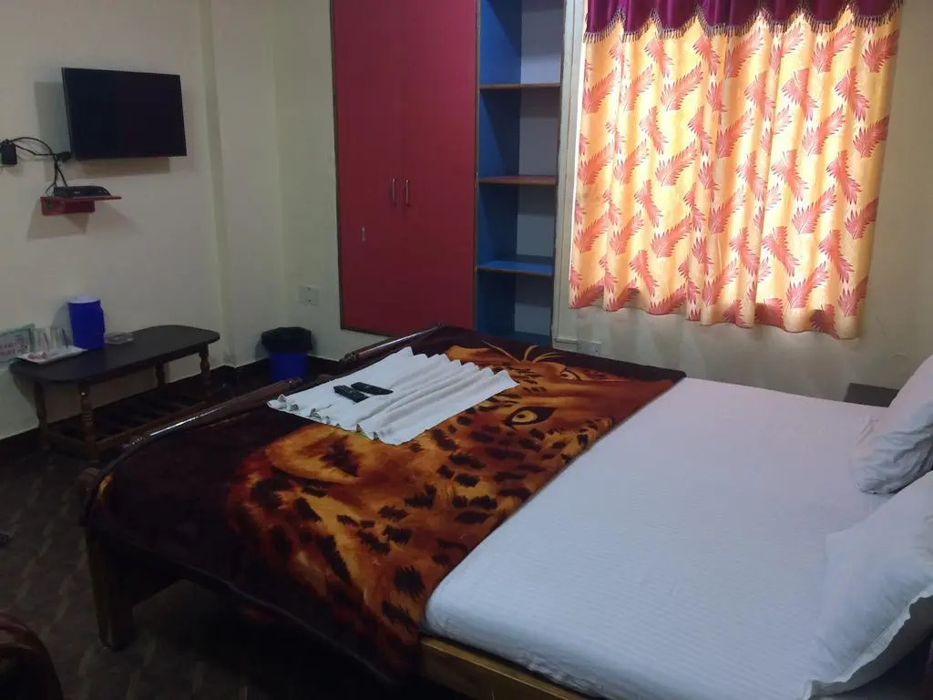 Hotel Green Land