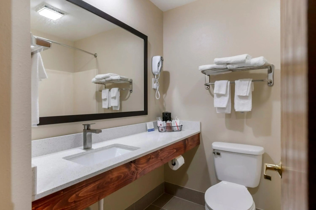 Rodeway Inn Grandville - Grand Rapids