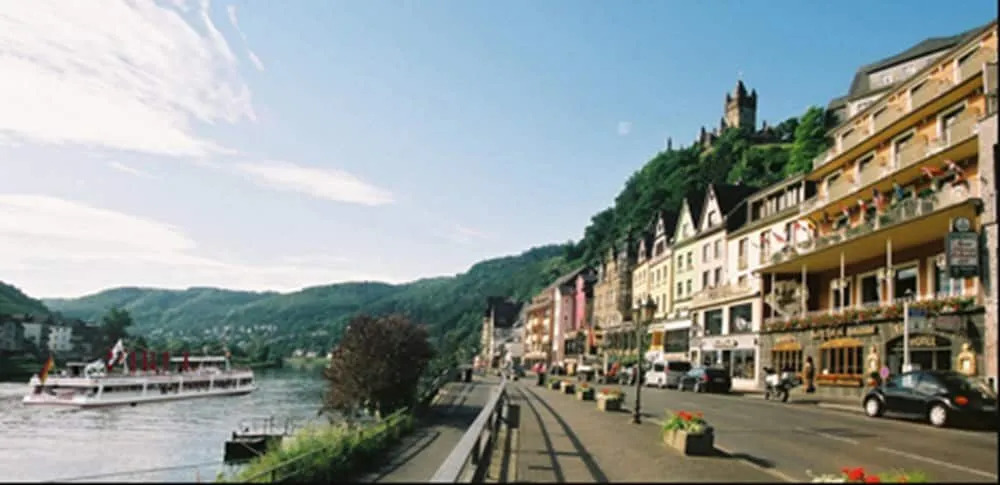 Burg-Hotel & Hostel Cochem