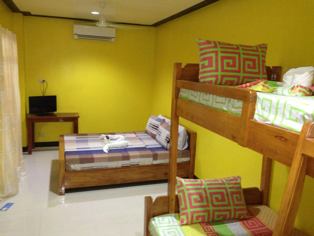 Citrine Tourist Inn