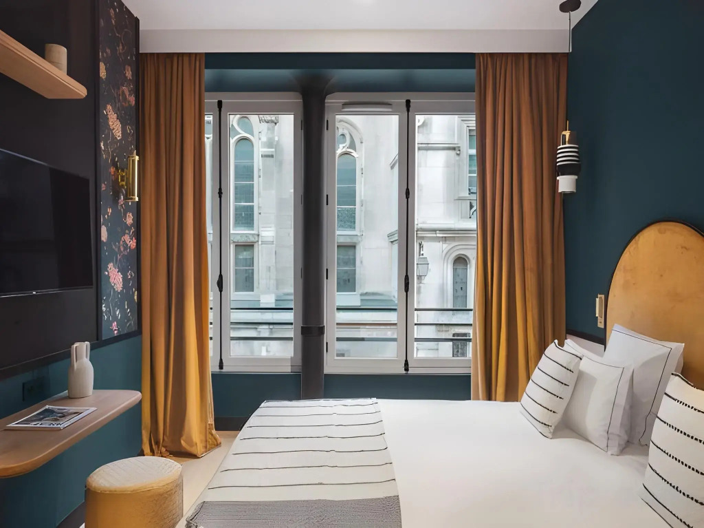 Dandy Hotel