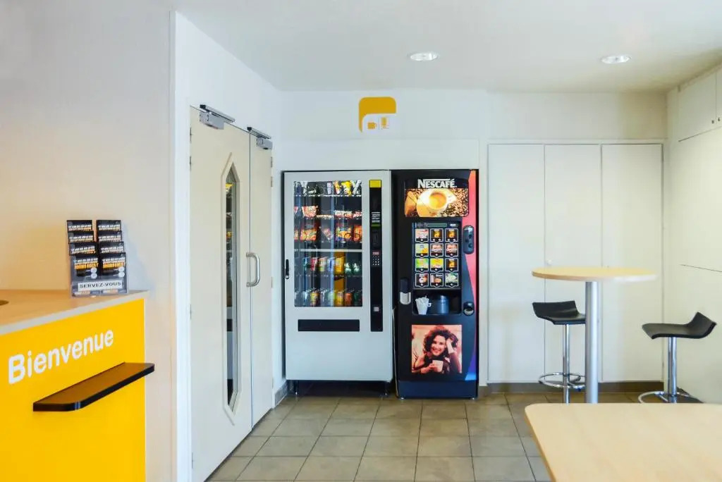 Unisotel Bollène A7 Ex-Hotel F1