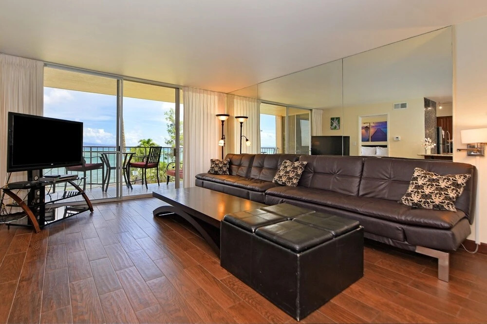 Royal Kahana #209 1 Bedroom Condo by RedAwning