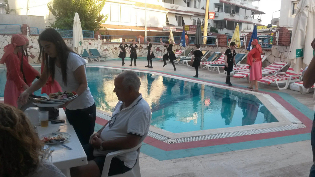 Temple Class Hotel