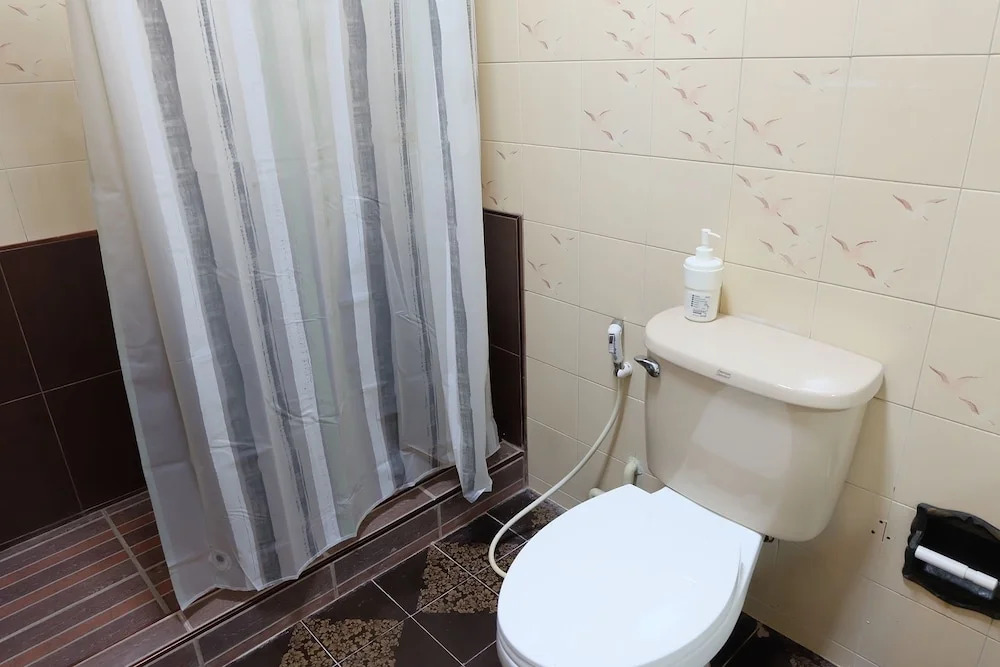 Manii Hostel Asoke