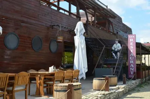 Club de Vacanta Corabia Piratilor - Family Resort Mamaia Nord