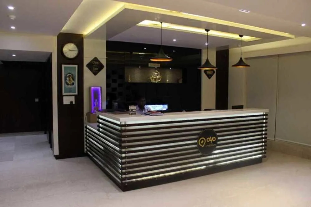 OYO 550 Hotel Aura Grand Residency