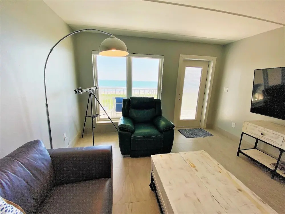 Edgewater Condo Unit #502 2 Bedroom Condo by Redawning