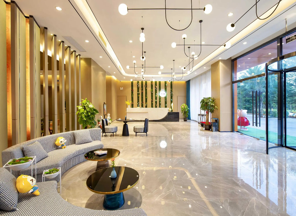 mango crystal hotel