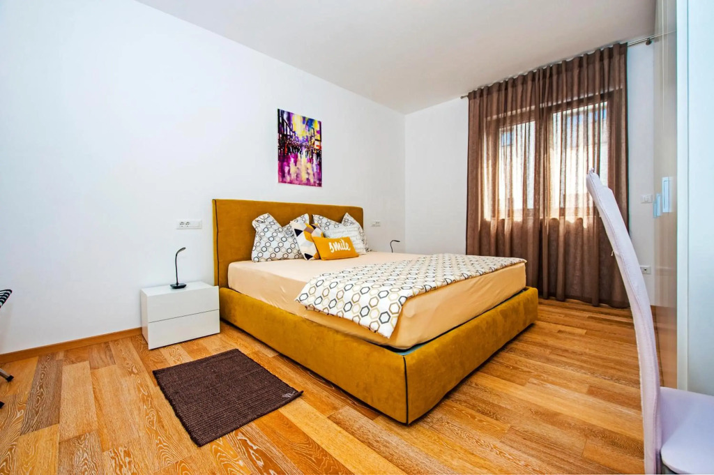 Sunset Luxury Apartment