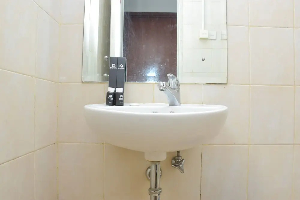 Strategic 2Br At Sudirman Park Apartment Near Tanah Abang By Travelio