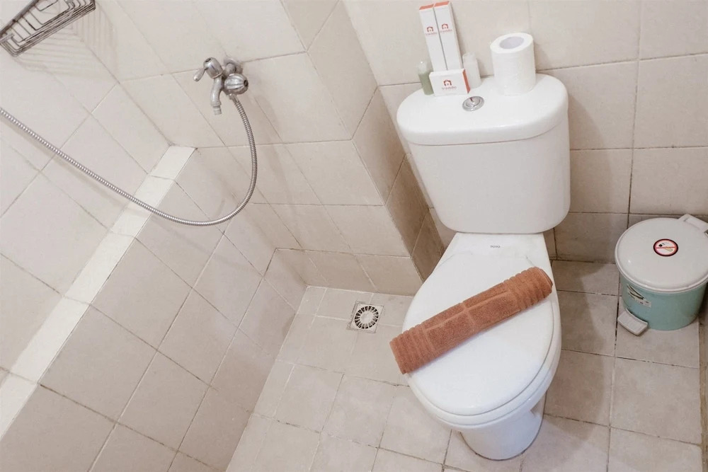Comfort Stay Studio Room @ Green Palace Kalibata Apartment