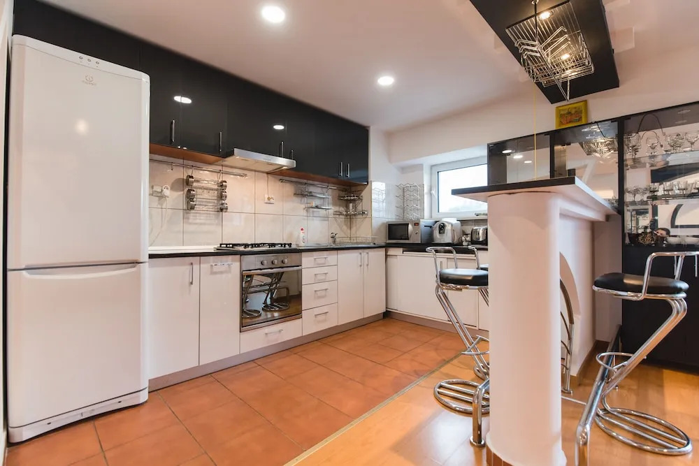 Nicopole Apartment