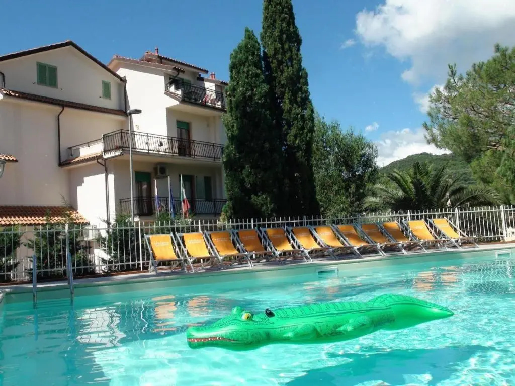 Ferienwohnung für 5 Personen 1 Kind ca 55 m in Pietra Ligure, Italienische Riviera Palmenriviera