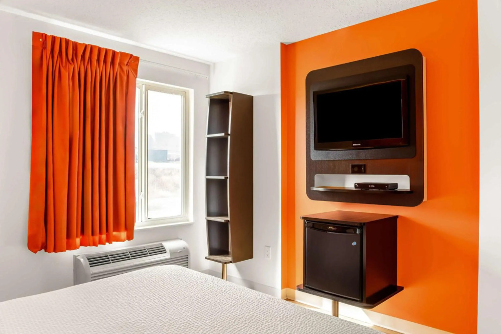 Motel 6-Swift Current, SK