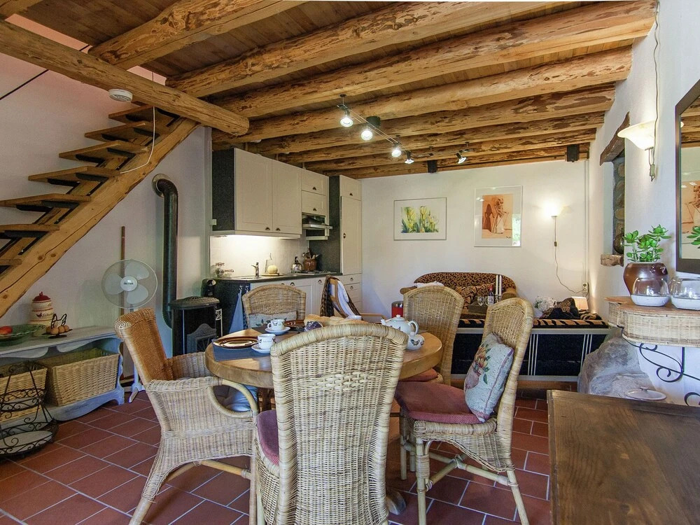 Cottage Bliss in Roussines