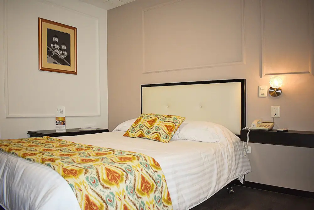 Hotel Italia Cuenca - Tranvia Centro & Aeropuerto