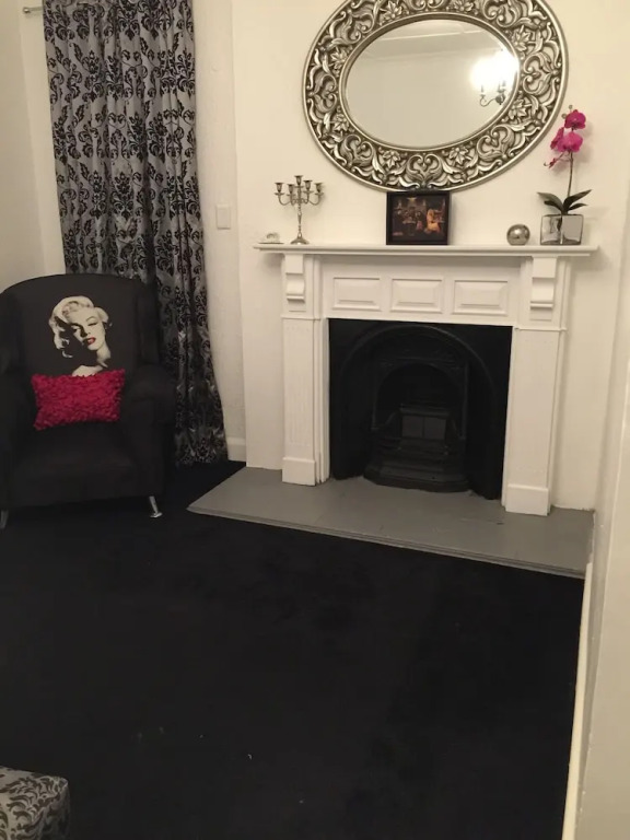 The Glam Guesthouse
