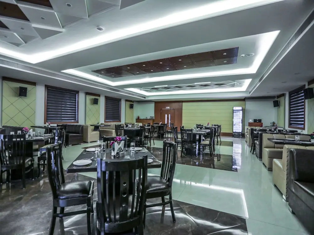 La Pearl - Bhopal