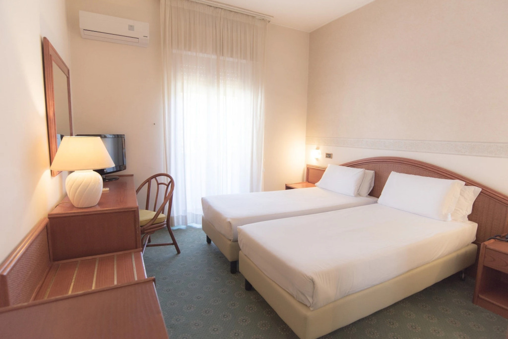Hotel Riva Del Sole