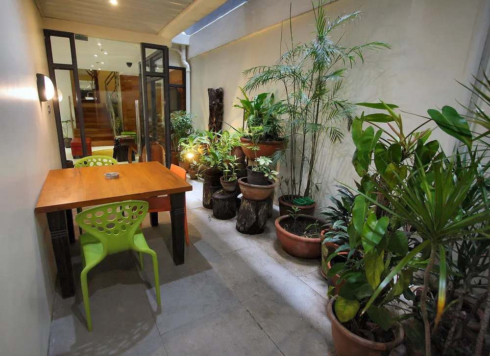ZEN Rooms Suez Street Makati