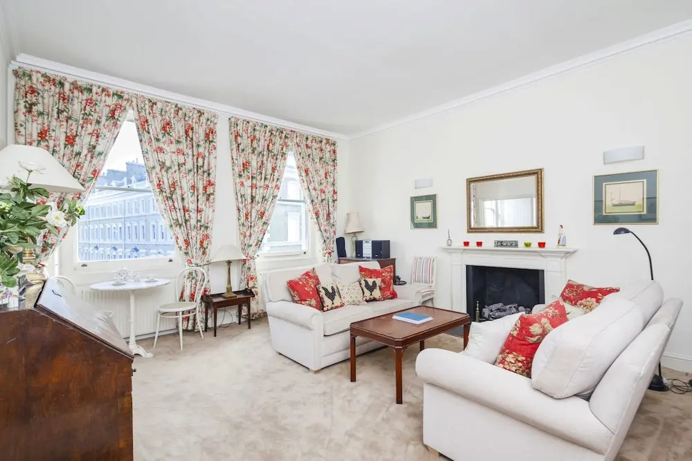 Classic South Kensington Home with Balcony