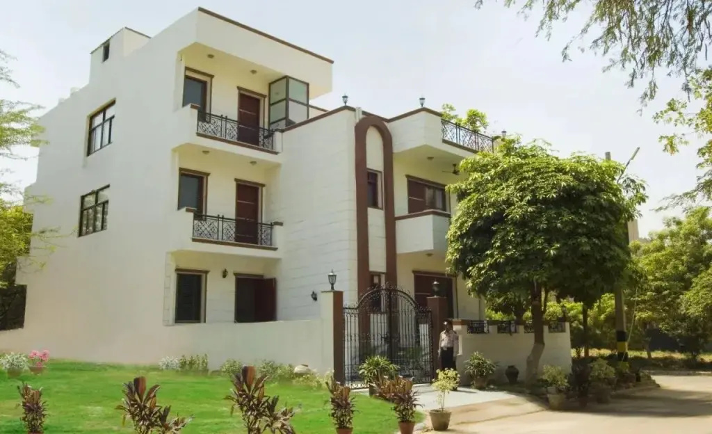 Tree Top Greens Serviced Apartment