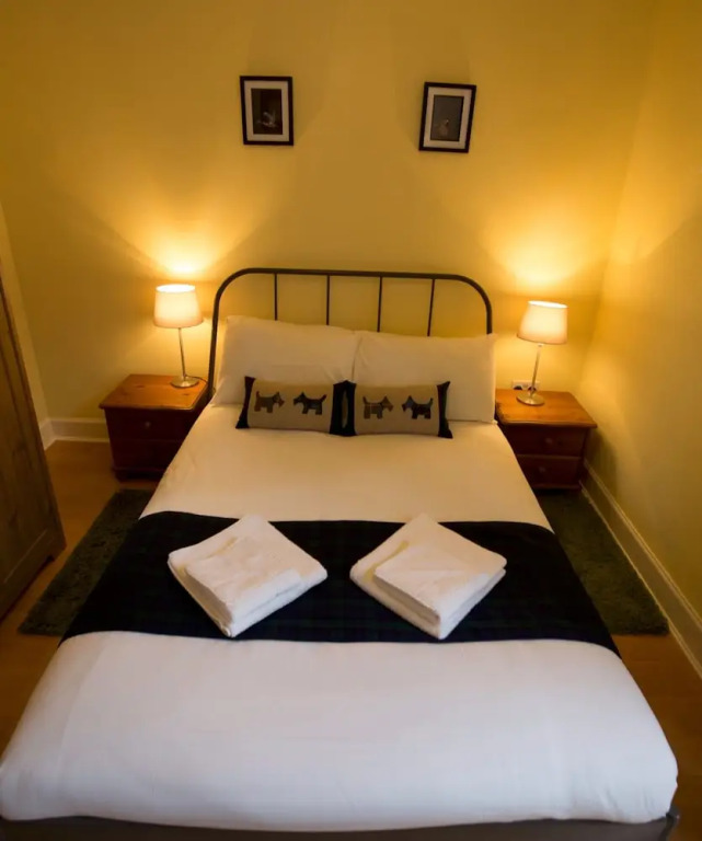3 Bedroom Flat in South Centre of Edinburgh Sleeps 6