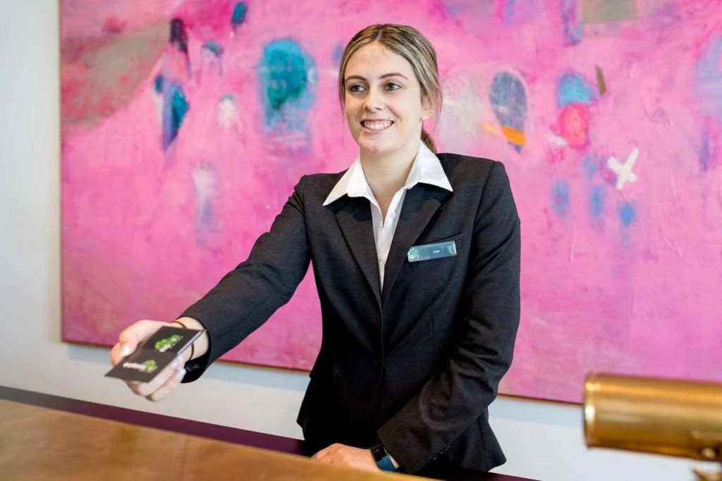 Eatons Hill Hotel