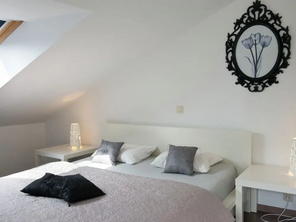 Luxury Villa in Stavelot with Hot Tub