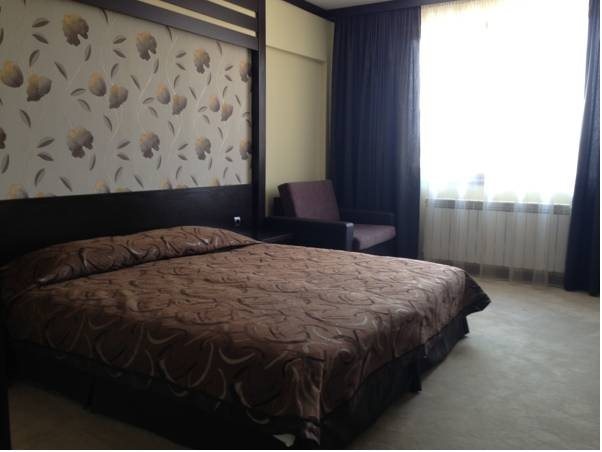 Park Hotel Stratesh