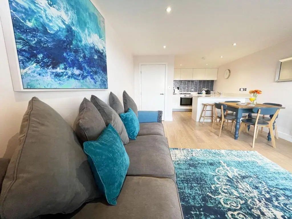 Ocean Gate 24