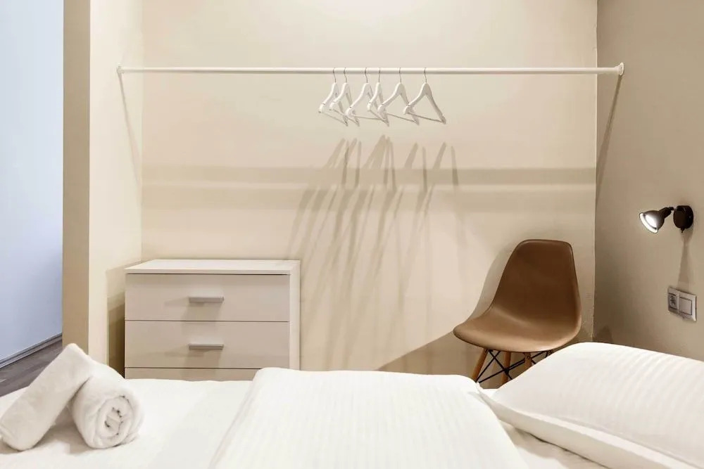 Evel's Home Suites